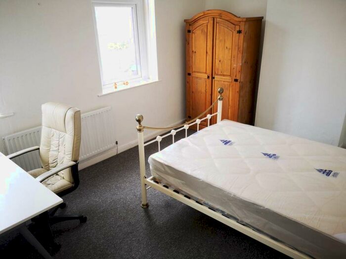 4 Bedroom House To Rent In Llantrisant Street, Cathays, CF24