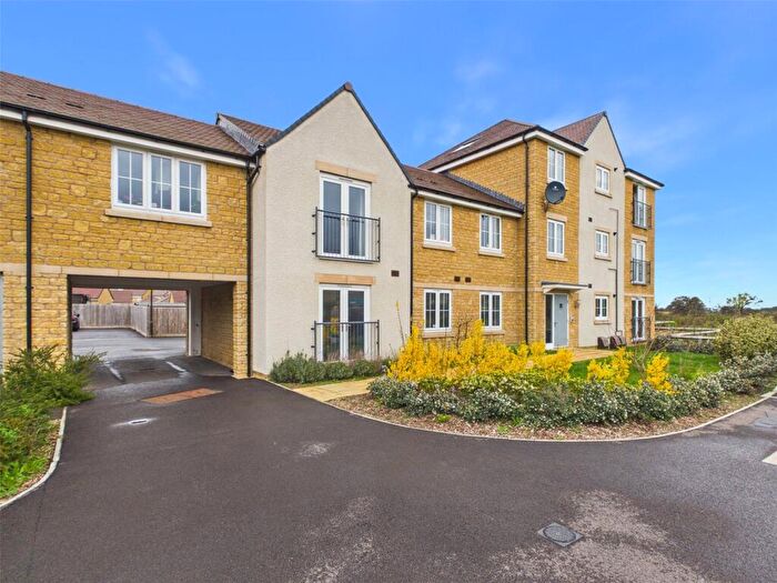 2 Bedroom Apartment For Sale In Farmhouse Road, Brockworth, Gloucester, Gloucestershire, GL3