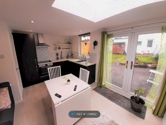 Studio To Rent In Kingswell Road, Bournemouth, BH10