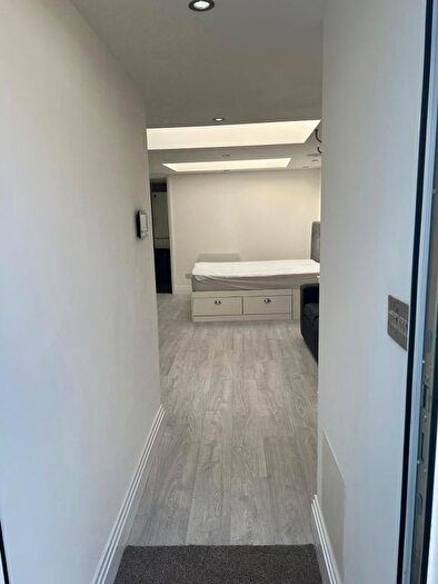 Studio To Rent In Riverside Walk, Isleworth, TW7