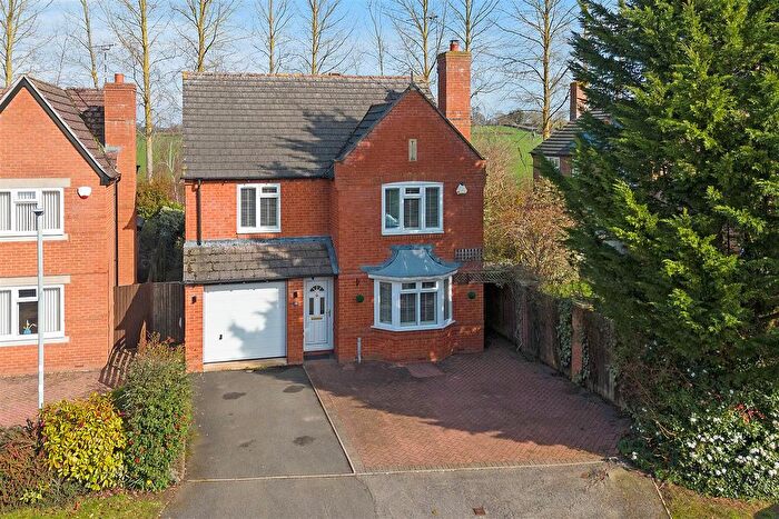 4 Bedroom Detached House For Sale In Whitehead Drive, Wellesbourne, Warwick, CV35