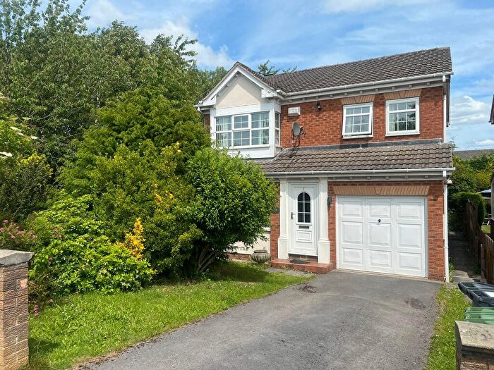4 Bedroom Detached House To Rent In Redwood Drive, Huddersfield, HD2