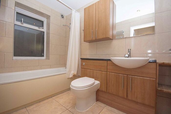 1 Bedroom Flat To Rent In Dartmouth Road, London, NW4