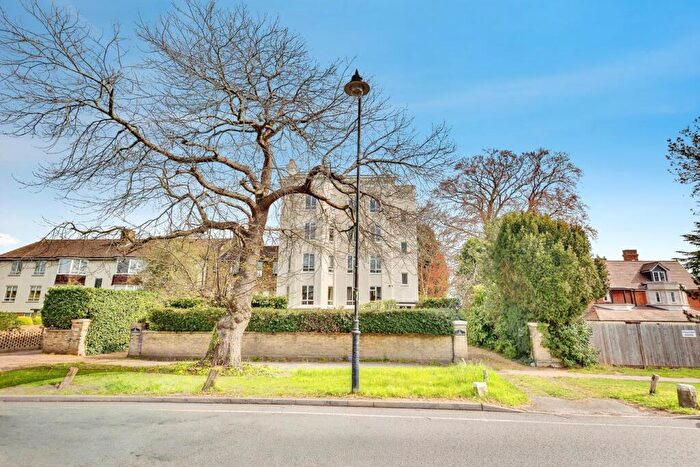 3 Bedroom Flat For Sale In St Pauls Cray Road, Chislehurst, BR7