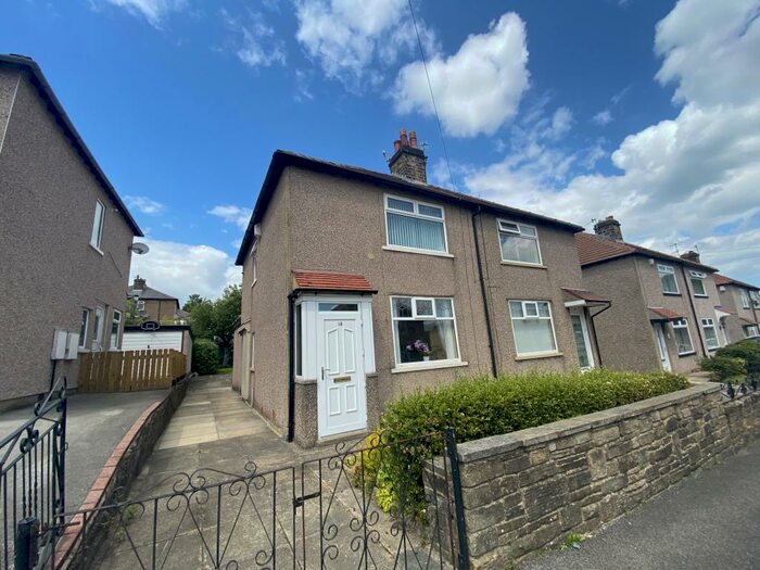 3 Bedroom Semi-Detached House To Rent In Exley Road, Keighley, BD21