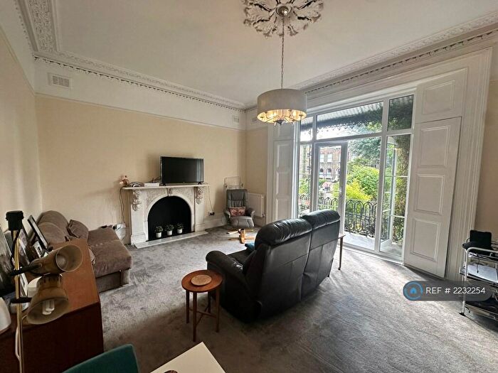 1 Bedroom Flat To Rent In Blackheath, London, SE3