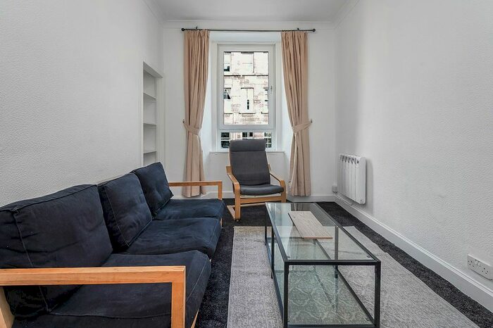 2 Bedroom Flat To Rent In Causewayside, Causewayside, Edinburgh, EH9