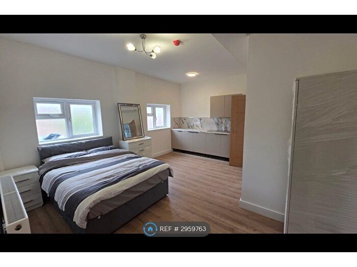Studio To Rent In Sparkhill, Birmingham, B11