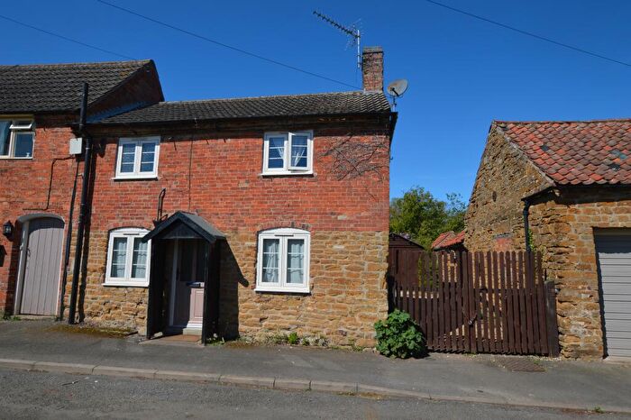 2 Bedroom Cottage To Rent In Post Office Lane, Redmile, NG13