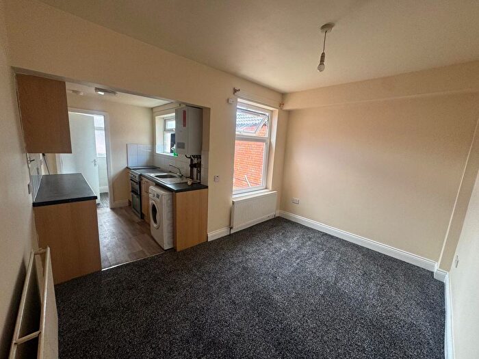 2 Bedroom Flat To Rent In Mountcastle Road, Leicester, LE3