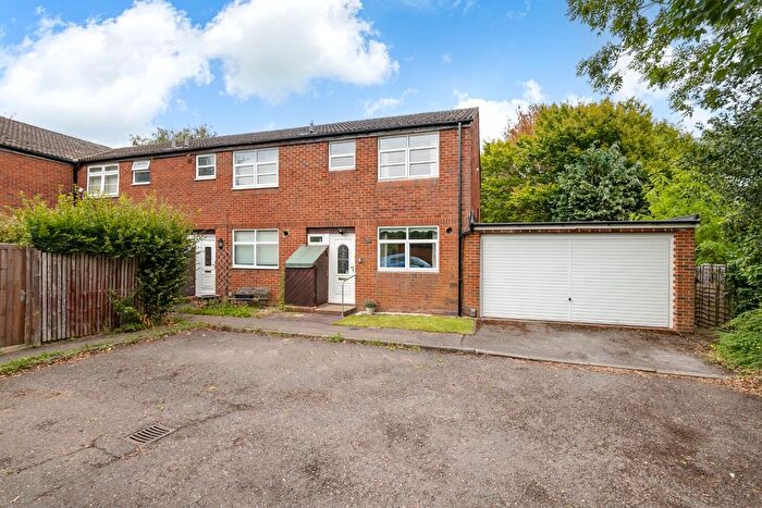 3 Bedroom End Of Terrace House For Sale In Guessens Road, Welwyn Garden City, Hertfordshire, AL8