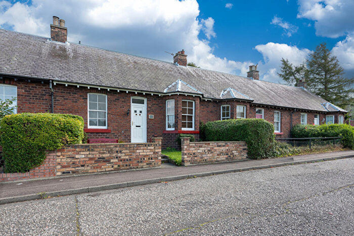 4 Bedroom Terraced House For Sale In The Square, Newtongrange, EH22