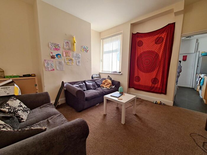 4 Bedroom House To Rent In Cwmdare Street, Cathays, CF24