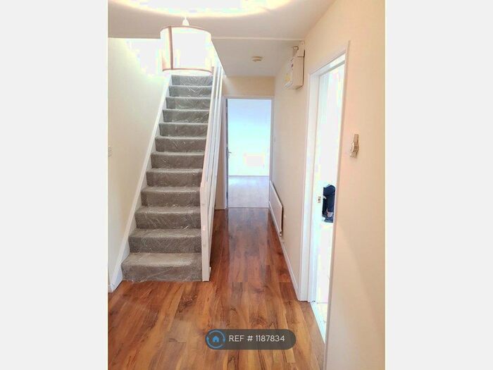 4 Bedroom Terraced House To Rent In Bretton, Peterborough, PE3