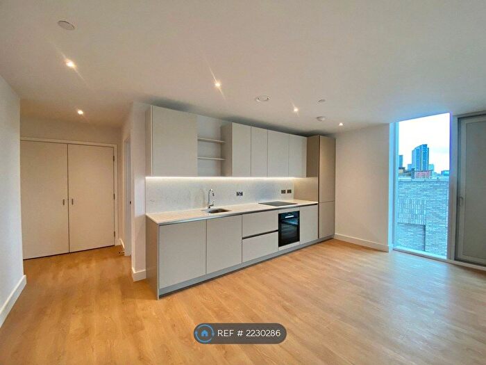 2 Bedroom Flat To Rent In Dantzic Street, Manchester, M4