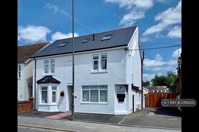 2 Bedroom Flat To Rent In Devon House, Blindley Heath, RH7