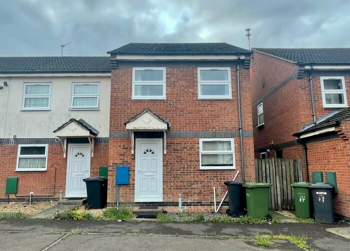 2 Bedroom House To Rent In The Maples, Peterborough, PE1