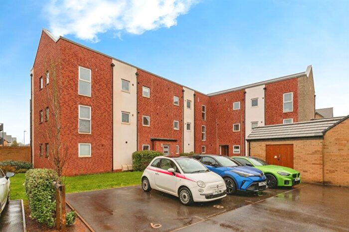 2 Bedroom Flat For Sale In Dowsell Way, Yate, Bristol, BS37