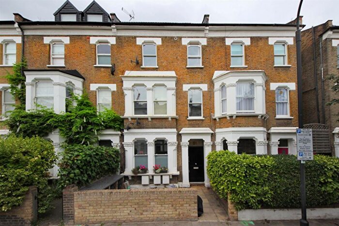 4 Bedroom Flat To Rent In Frithville Gardens, W12