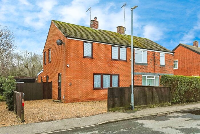 3 Bedroom Semi Detached House For Sale In Allen Road, Ramsey, Huntingdon, PE26