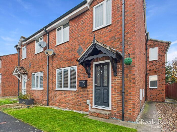 3 Bedroom Semi Detached House To Rent In Eldon Drive, Preston, Hull, East Riding Of Yorkshire, HU12