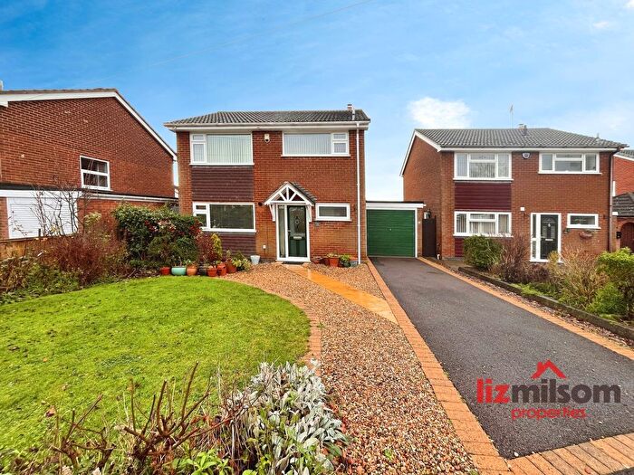 3 Bedroom Detached House For Sale In Tennyson Avenue, Swadlincote, DE11