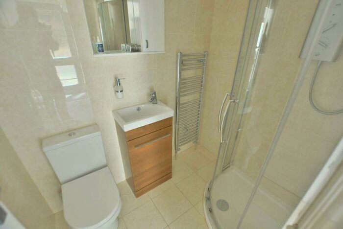 4 Bedroom Detached House For Sale In Upton Way, Broadstone, Dorset, BH18