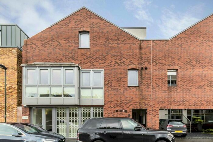 Studio To Rent In Glentham Road, Barnes, SW13