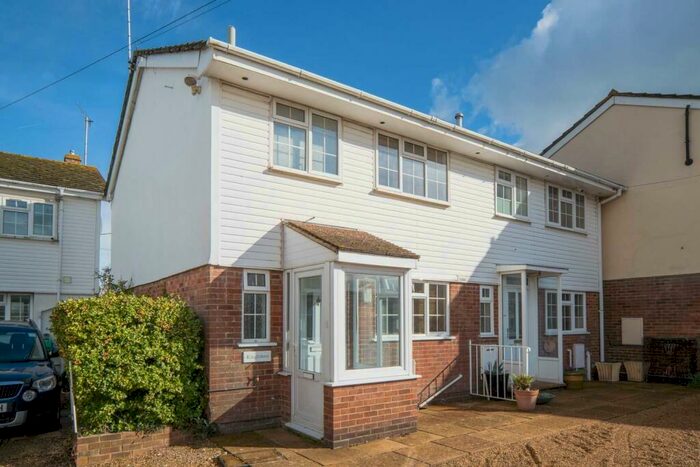 3 Bedroom Semi-Detached House To Rent In Mill Square, Wootton Bridge, PO33