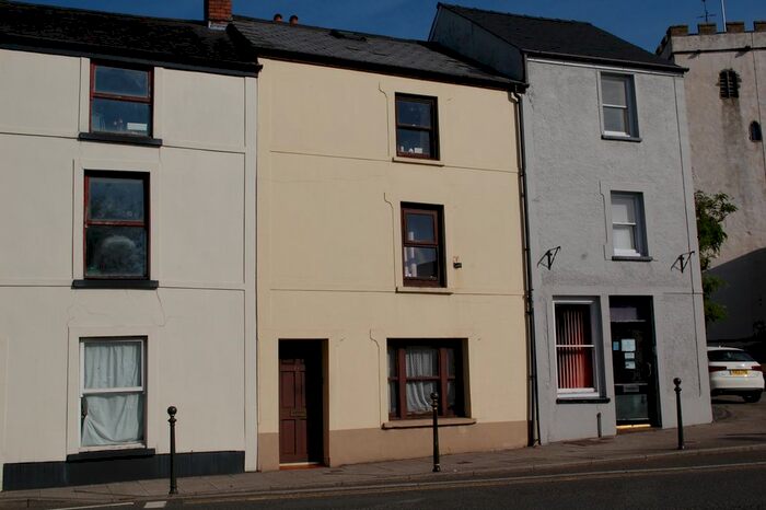 1 Bedroom Flat To Rent In Spilman Street, Carmarthen, SA31