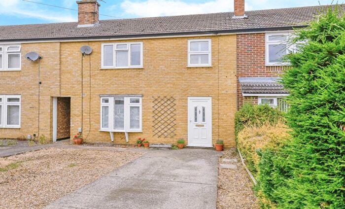 3 Bedroom Terraced House For Sale In St. Katherines Close, Ickleford, SG5
