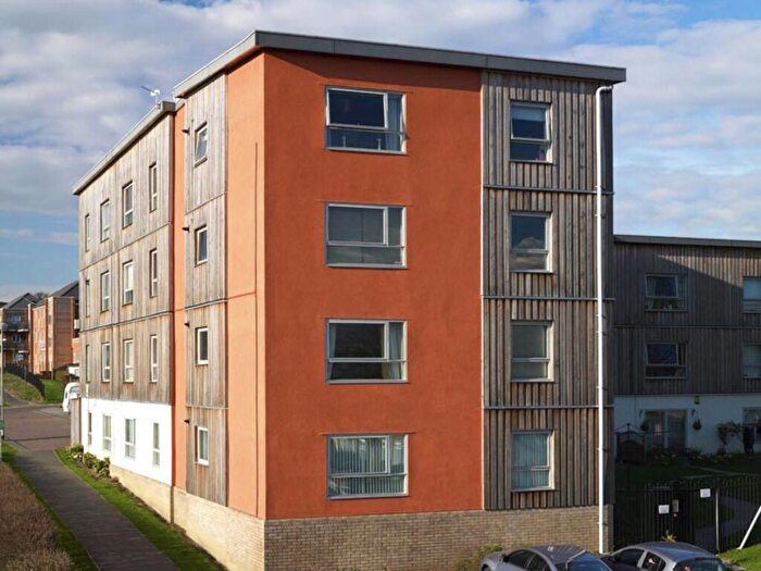 2 Bedroom Flat To Rent In Lombardy House, Southwood Close, Swarcliffe, Leeds, LS14