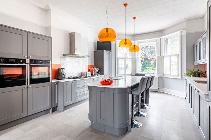 5 Bedroom Flat For Sale In Preston Road, Brighton, BN1