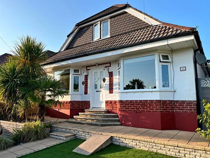 4 Bedroom Detached Bungalow To Rent In Kent Road, Poole, BH12