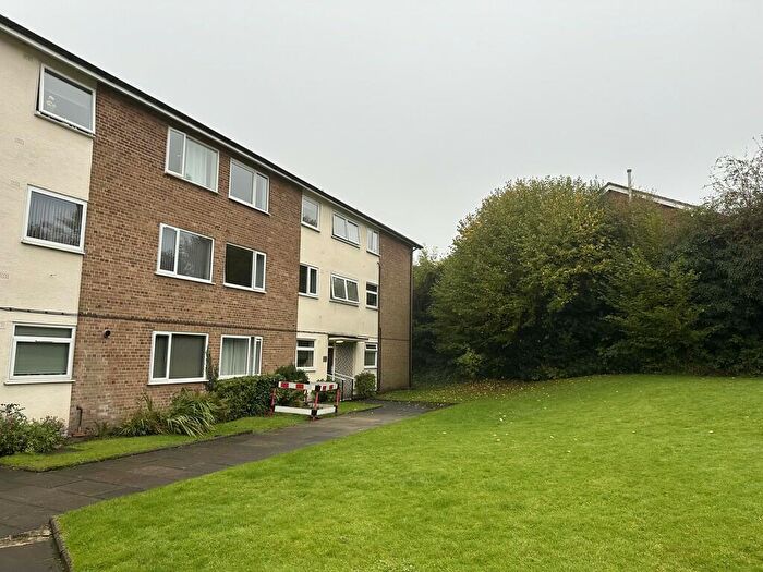 1 Bedroom Flat To Rent In Whitehouse Court, Sutton Coldfield, B75