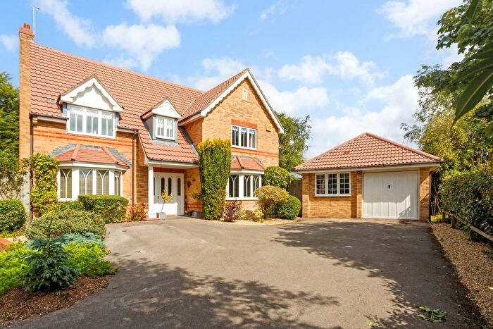 5 Bedroom Detached House For Sale In Cottrell Close, Hungerford, RG17