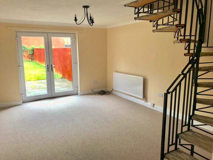 2 Bedroom Property To Rent In Ffordd Ddu, Pyle, Bridgend, CF33