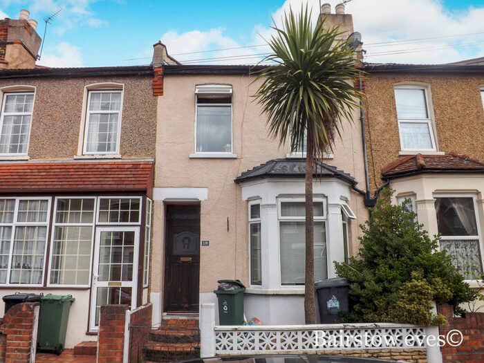 2 Bedroom House To Rent In King Edward Road, Walthamstow, E17
