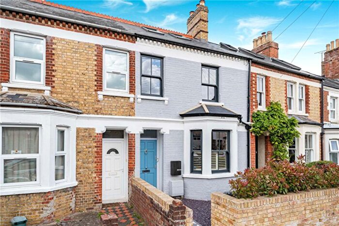 4 Bedroom Terraced House For Sale In Hurst Street, Oxford, Oxfordshire, OX4