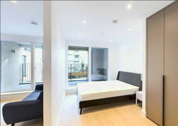 Studio To Rent In The Avenue, Queen's Park, NW6