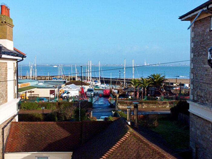 1 Bedroom Flat For Sale In The Strand, Ryde, PO33