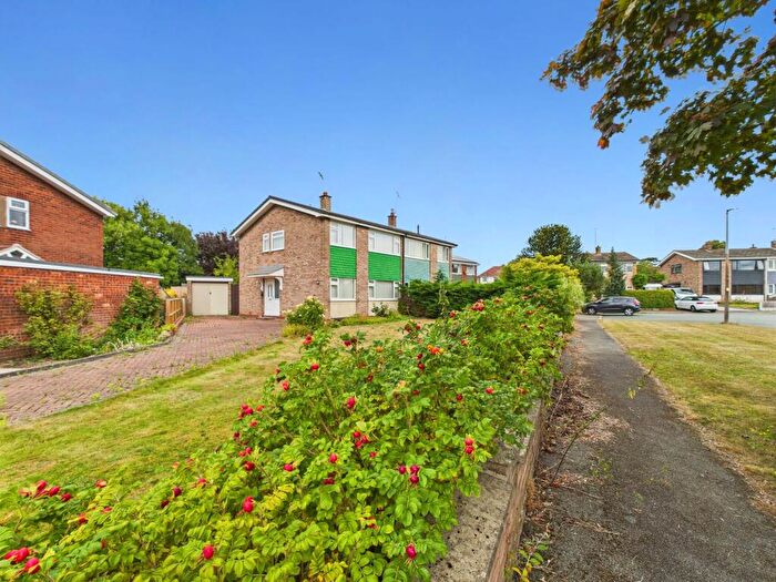 3 Bedroom Semi-Detached House For Sale In Ethelda Drive, Chester, CH2