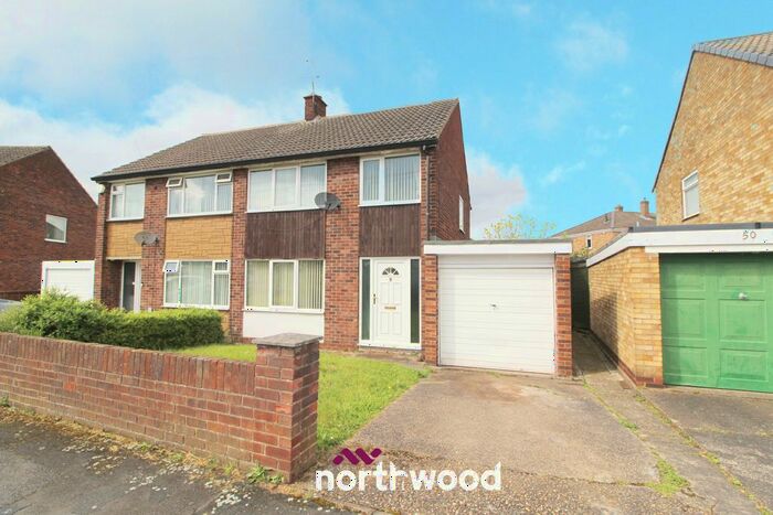 3 Bedroom Semi-Detached House To Rent In Cleveland Way, Hatfield, Doncaster, DN7