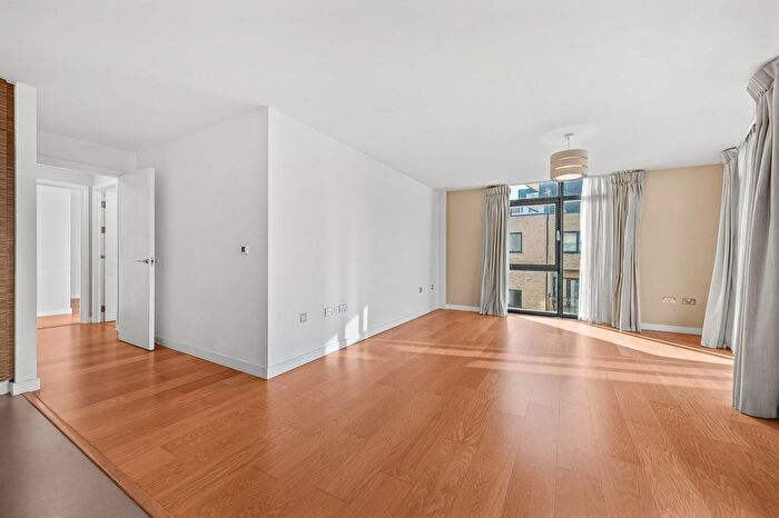 2 Bedroom Flat To Rent In Sailacre House, Woolwich Road, SE10