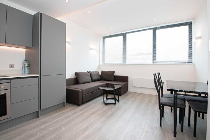 1 Bedroom Apartment To Rent In Capital Drive, Linford Wood, MK14