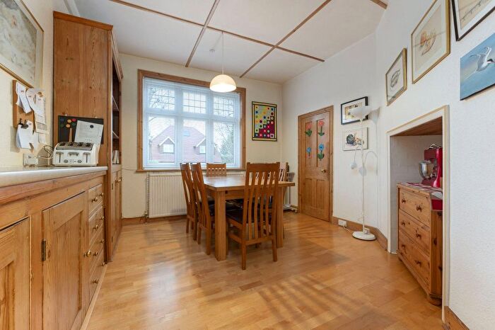 5 Bedroom Detached House For Sale In Chalgrove Road, Sutton, SM2