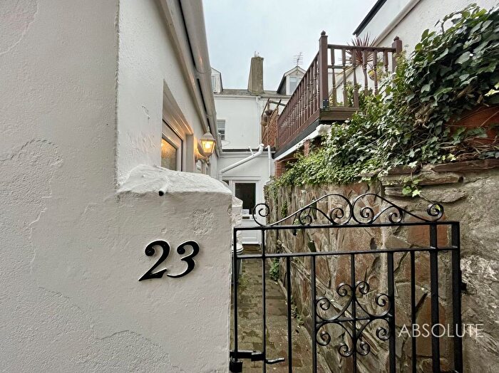 1 Bedroom Studio To Rent In Fore Street, St. Marychurch, TQ1