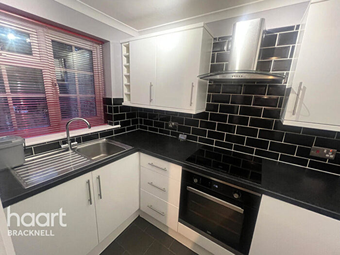 1 Bedroom Apartment To Rent In Crofton Close, Bracknell, RG12