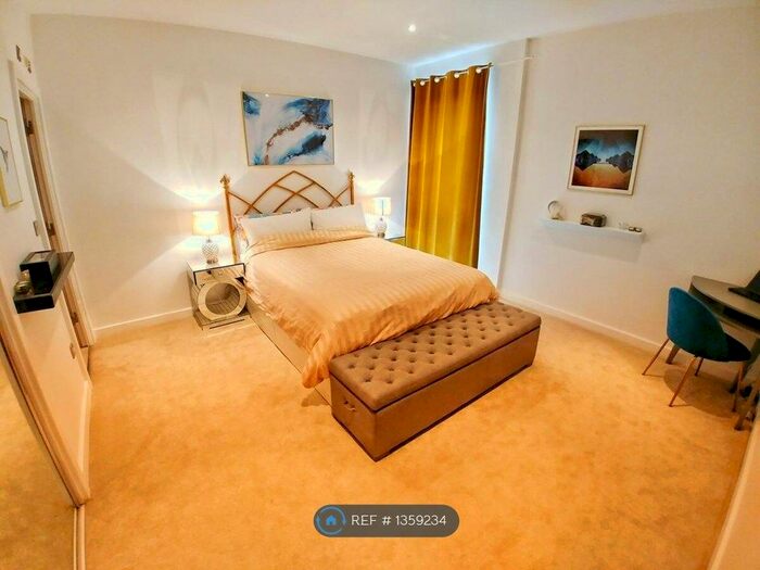 2 Bedroom Flat To Rent In The Base, Birmingham, B16