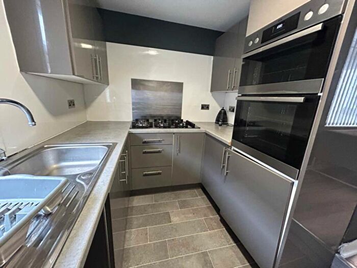 5 Bedroom Apartment To Rent In Belmont Road, Liverpool, Merseyside, L6
